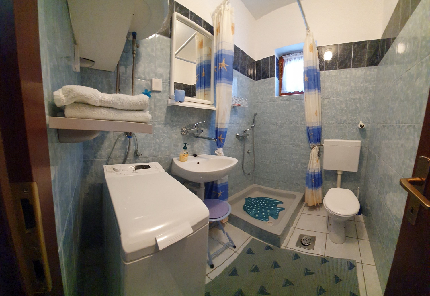 Ap.2 bathroom