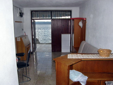 apartmentroom at the beach